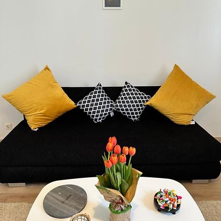 Cozy 8-Person Home In Vienna Located At Haberlgasse 82 N1 Exteriér fotografie