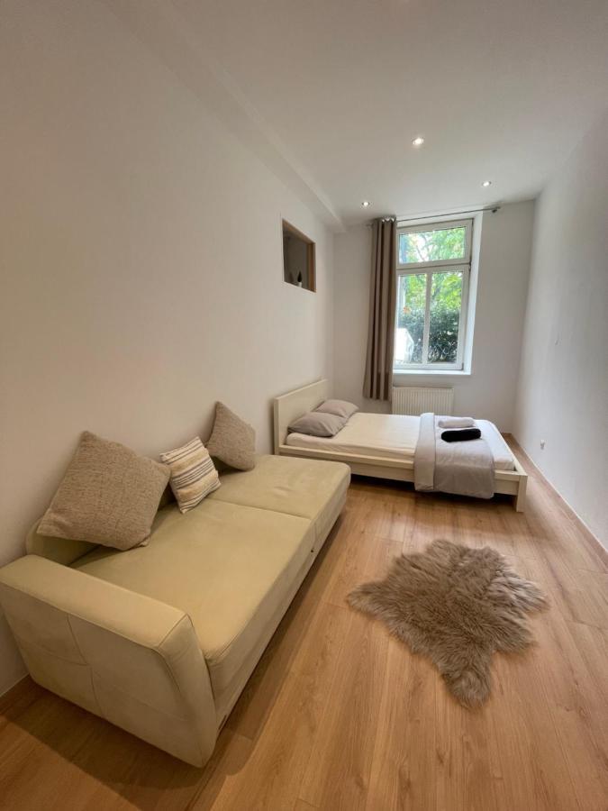 Cozy 8-Person Home In Vienna Located At Haberlgasse 82 N1 Exteriér fotografie